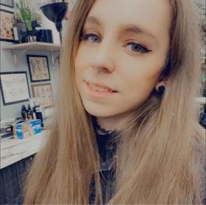 Meet your Posher, Victoria